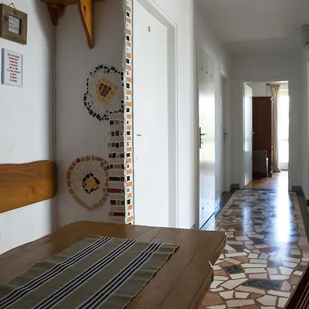 Gostinjska kuća Casa Galleria Rica 3*