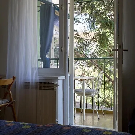 卡萨哥斯达黎加美术馆公寓 3*