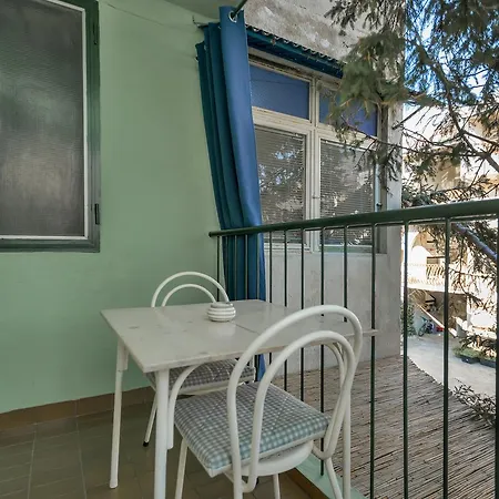 卡萨哥斯达黎加美术馆公寓 招待所 3*